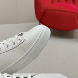 Gucci clean off-white luxury sneakers view 9 padded collar comfort