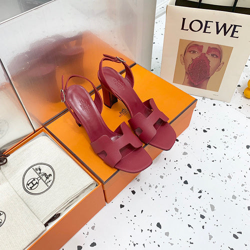 Hermes sandals Style 147 - texture and material detail