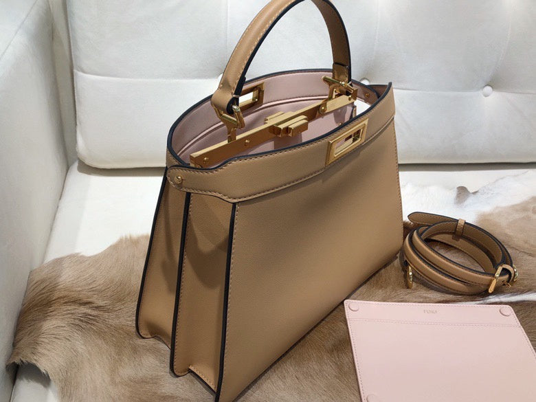 Ziva's Charm handbag – full view (Standard Size)
