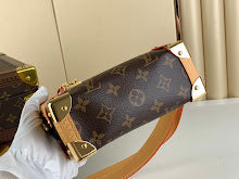 Premium Leather Crossbody Bag - Elegant Women's Designer Handbag - NM4466