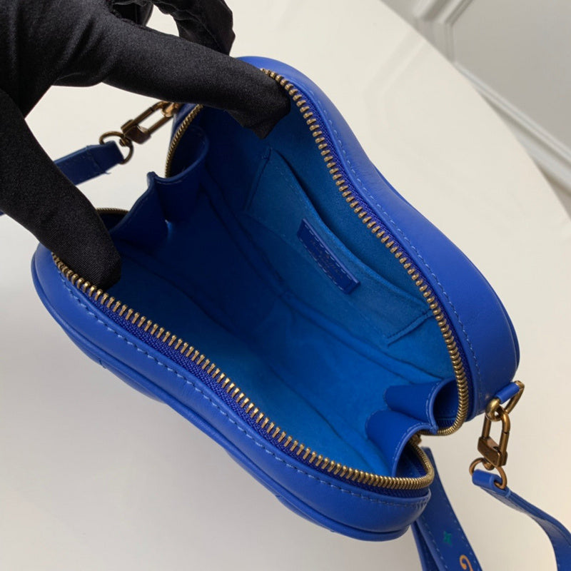 Front view of chic modern women's handbag – women's premium purse