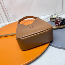 Chic Women's Designer Tote - Luxury Premium Handbag Style - NM3365