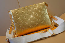 Premium Women's Crossbody Bag - Luxury Designer Fashion Accessory - NM5371