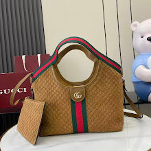Luxury Structured Shoulder Bag - Women's Premium Designer Fashion - NM3939