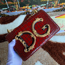 Premium Women's Crossbody Bag - Luxury Designer Fashion Accessory - NM7087