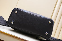 Premium Heritage Tote Bag - Elegant Women's Luxury Designer Style - NM5452