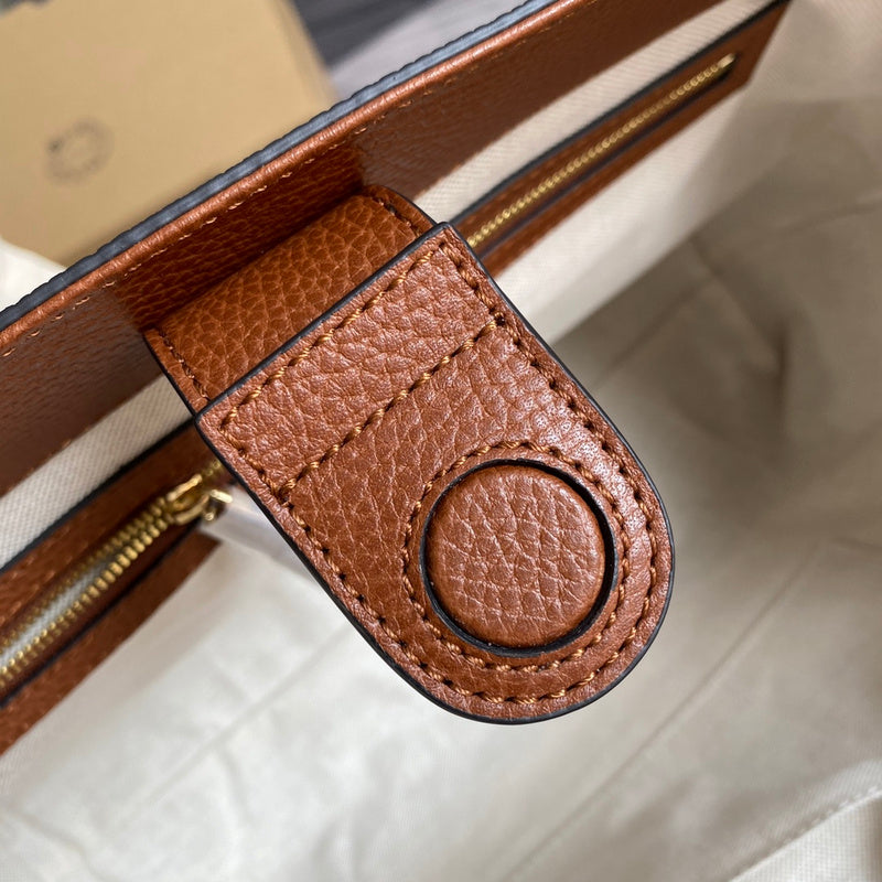 Close-up detail of statement everyday-luxe women's handbag – women's premium purse