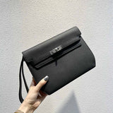  sleek everyday bag styled with outfit 18