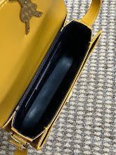 Chic Women's Shoulder Handbag - Luxury Premium Designer Style - NM3403
