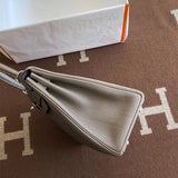 Interior view of streamlined premium bag