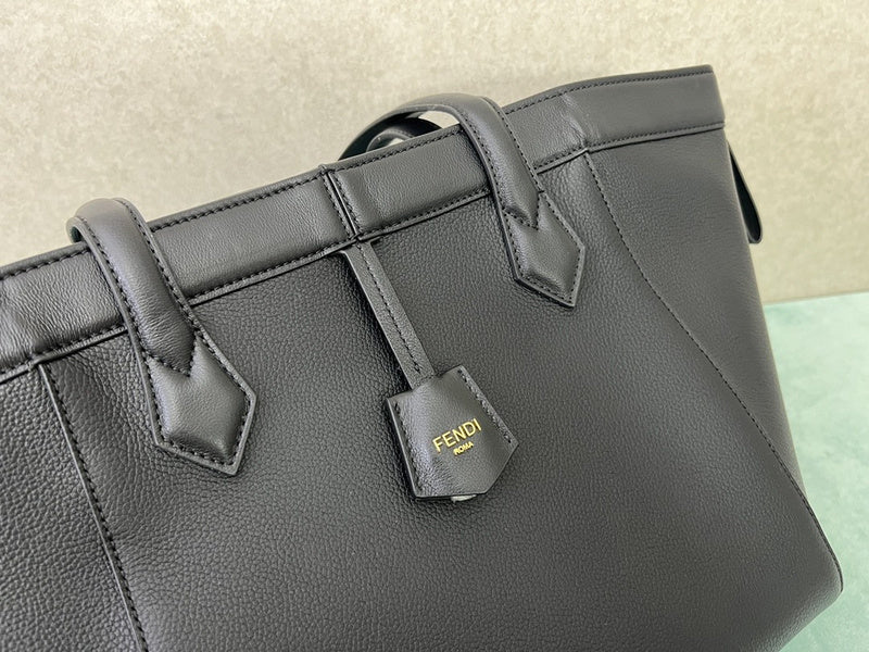 Ziva's Charm handbag – side angle view (15cm*18.5cm*18cm)