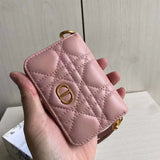 Side profile of modern statement women's handbag – women's designer-style accessory