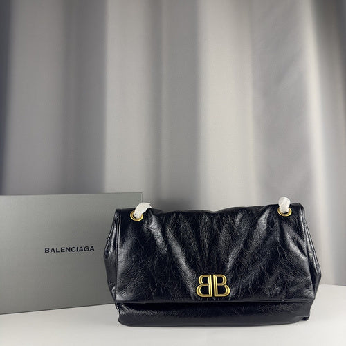 Zivas Charm Effortless Elegance Fashion Handbag (Thoughtfully Structured Design) – Front View