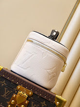 Designer Heritage Crossbody Bag - Premium Luxury Women's Fashion - NM4858