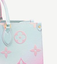 Luxury Monogram Shoulder Bag - Women's Elegant Designer Fashion - NM4771
