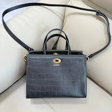 Luxury Structured Top Handle Bag - Premium Women's Designer Fashion - NM5512