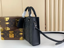 Chic Designer Crossbody Purse - Premium Luxury Women's Style - NM4590