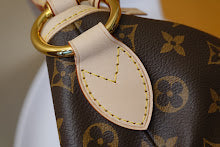 Luxury Designer Crossbody Bag for Women - Premium Fashion Handbag - NM4356