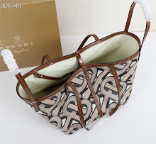 Premium Women's Shoulder Bag - Designer Luxury Fashion Accessory - NM5533