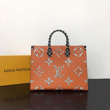 Luxury Monogram Shoulder Bag - Women's Elegant Designer Fashion - NM4552
