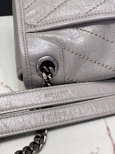 Luxury Signature Top Handle Bag - Elegant Women's Designer Handbag - NM3160