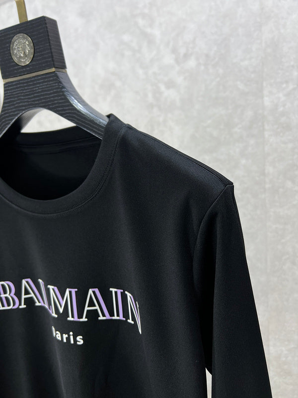Three-quarter angle view of Balmain luxury piece style No.043