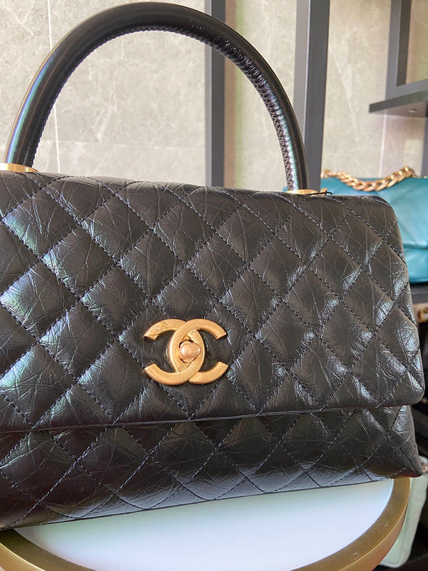  women's handbag, spacious design, view 6