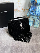 Chic Women's Designer Tote - Luxury Premium Handbag Style - NM3231
