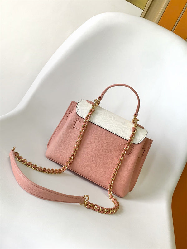  Graceful crossbody bag front view 13