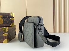 Chic Women's Designer Tote - Luxury Premium Handbag Style - NM4532