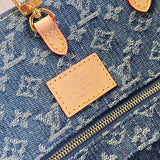  satchel interior and compartment view 9