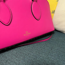 Premium Women's Shoulder Bag - Designer Luxury Fashion Accessory - NM2891