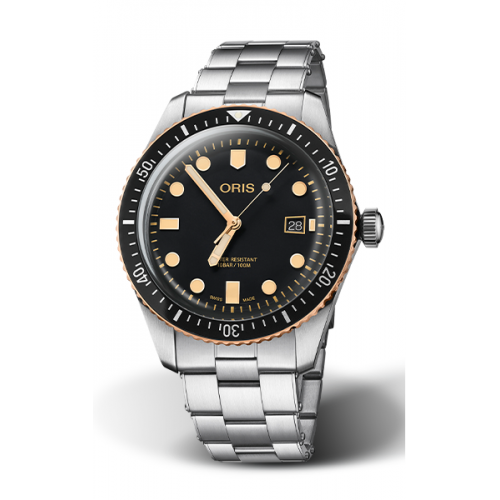 Front view of Oris Men's Divers men's watch