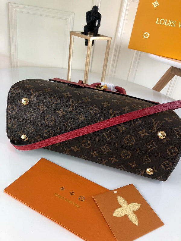 Styled lifestyle shot of classic elevated women's handbag – women's statement bag