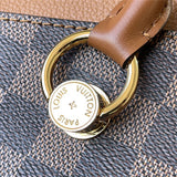  sophisticated shoulder bag styled with outfit