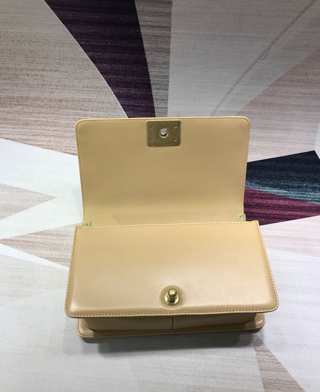  women's handbag, mid design, view 7