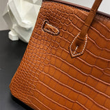  top-handle bag interior and compartment view