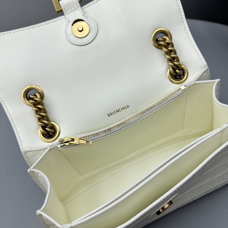 Zivas Charm Effortless Elegance Statement Handbag (Versatile Style Statement) – Detail View