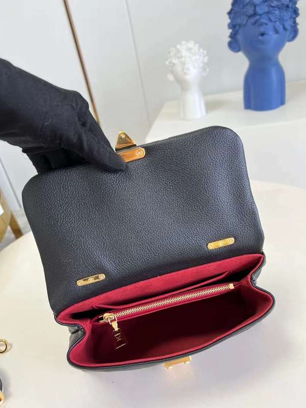 Front view of elevated modern women's handbag – women's everyday handbag