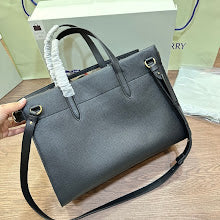 New Designer Iconic Tote Handbag - Premium Luxury Women's Fashion - NM5616