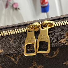 Chic Women's Crossbody Handbag - Luxury Premium Designer Style - NM4374