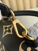Premium Women's Crossbody Bag - Luxury Designer Fashion Accessory - NM4813