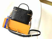 Premium Women's Shoulder Bag - Designer Luxury Fashion Accessory - NM5458