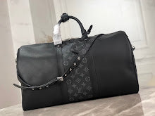 Premium Leather Crossbody Bag - Elegant Women's Designer Handbag - NM4390