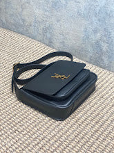 Chic Designer Satchel Bag - Luxury Women's Top Handle Handbag - NM3146