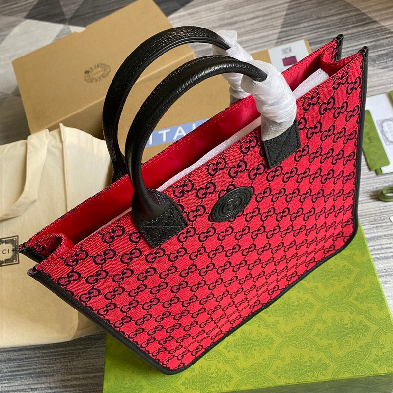 Handle and strap detail of polished refined women's handbag – women's premium purse