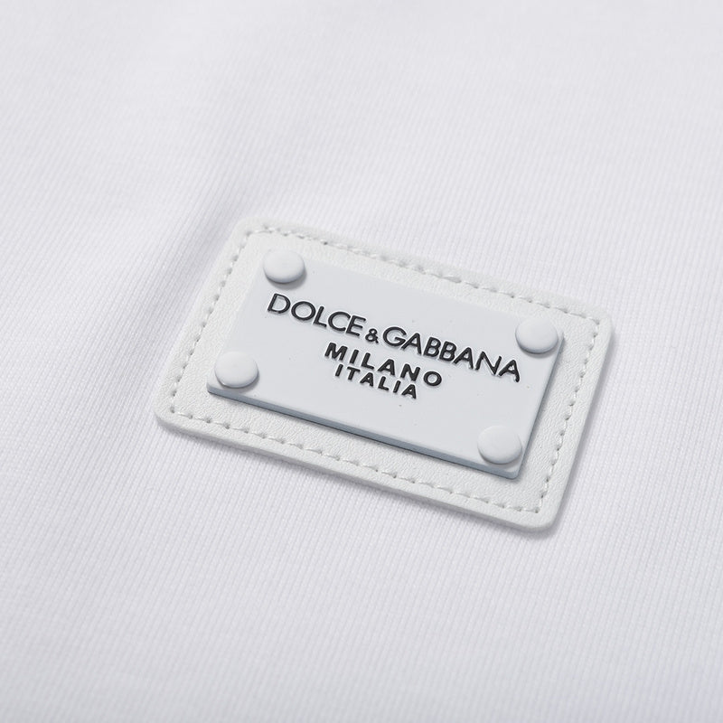 Full styled look of Polo cotton polo shirt with monogram-inspired silhouette