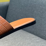 Hermès White Low-Top Sneakers - Toe Detail View