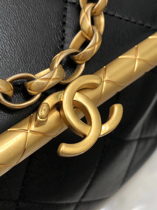  women's handbag, versatile design, view 2