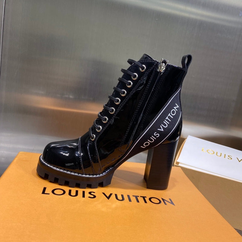 Louis Vuitton shoes Style 217 - top view showing design